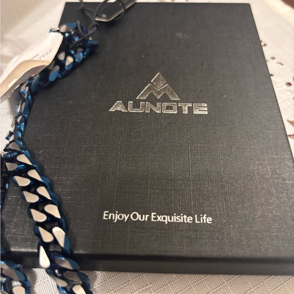 Men's Bundle - Picture 7 of 12